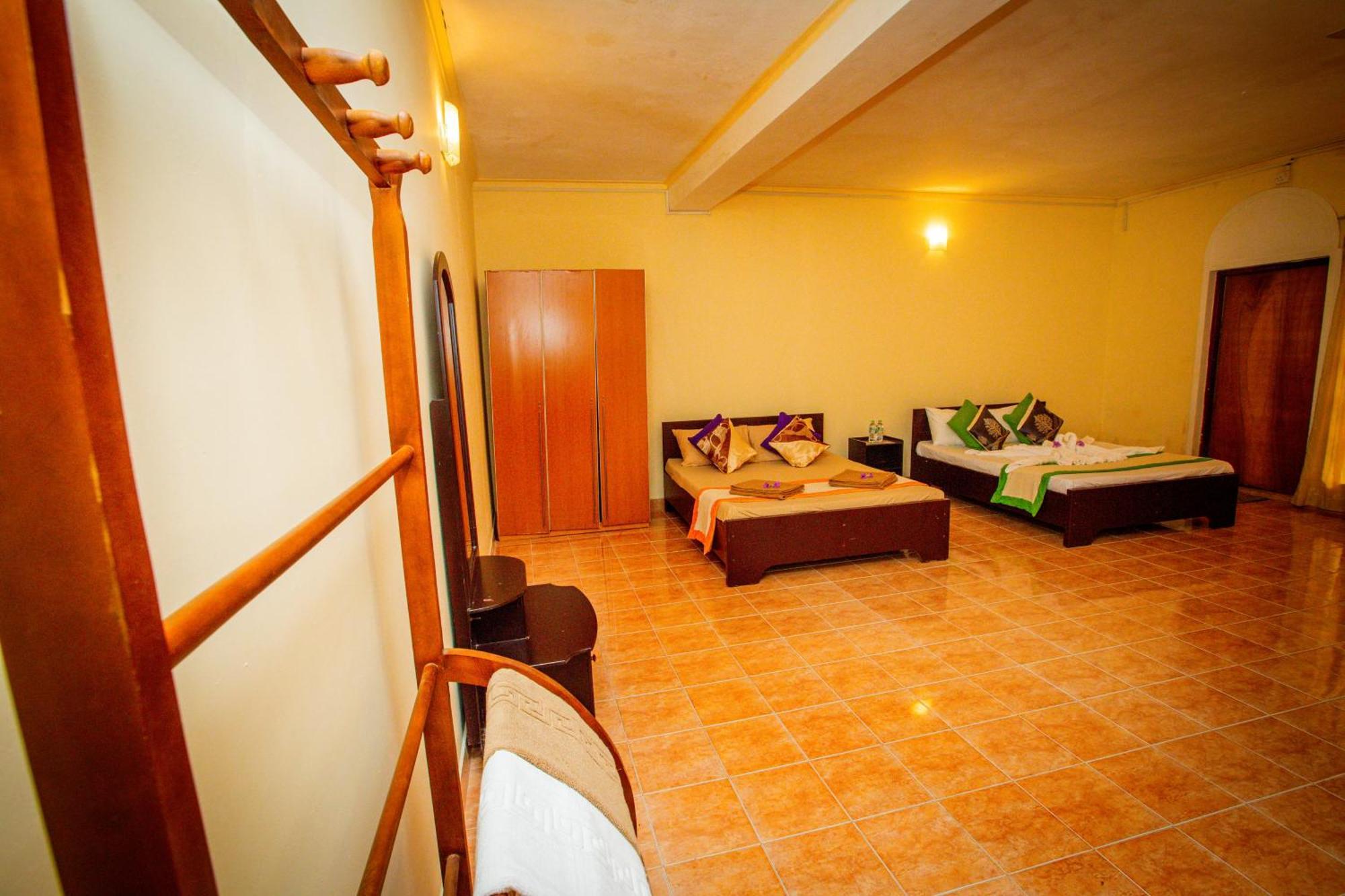 Sunbloom Inn كاندي المظهر الخارجي الصورة